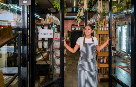 Hombre realizando emprendimiento
